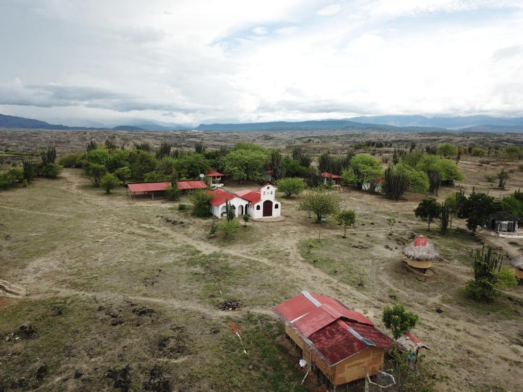 El Penon De Constantino - Tatacoa Hotel Villavieja Kültér fotó